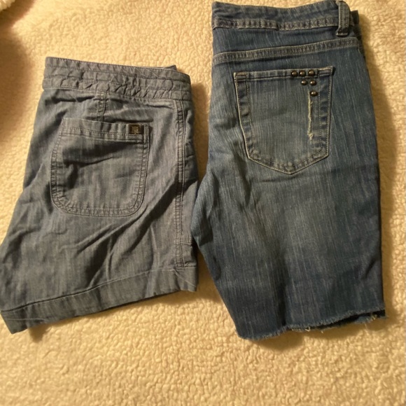 ⭐️ North Face & Mossimo Denim Shorts⭐️ - Picture 2 of 13